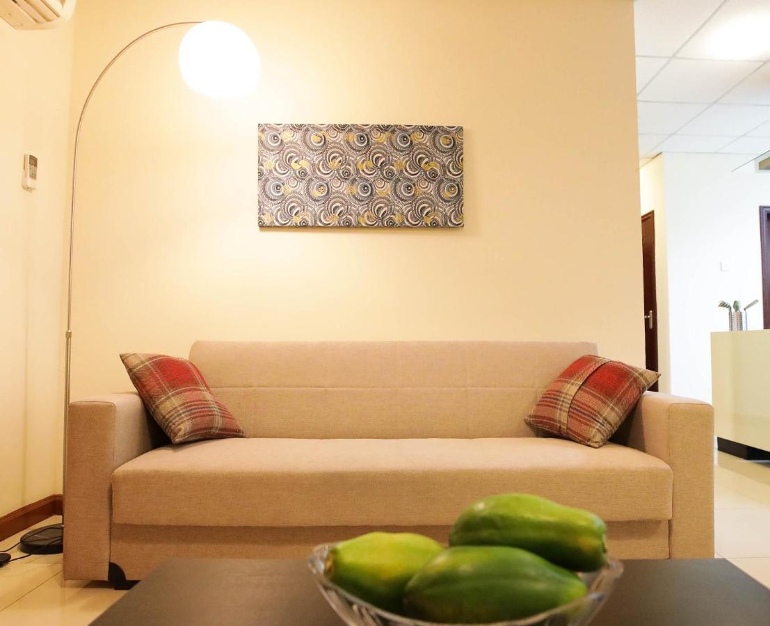 La Casa Baatsona Apts Sakumono Eksteriør billede