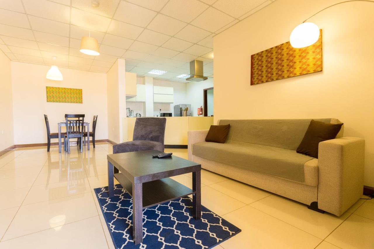 La Casa Baatsona Apts Sakumono Eksteriør billede