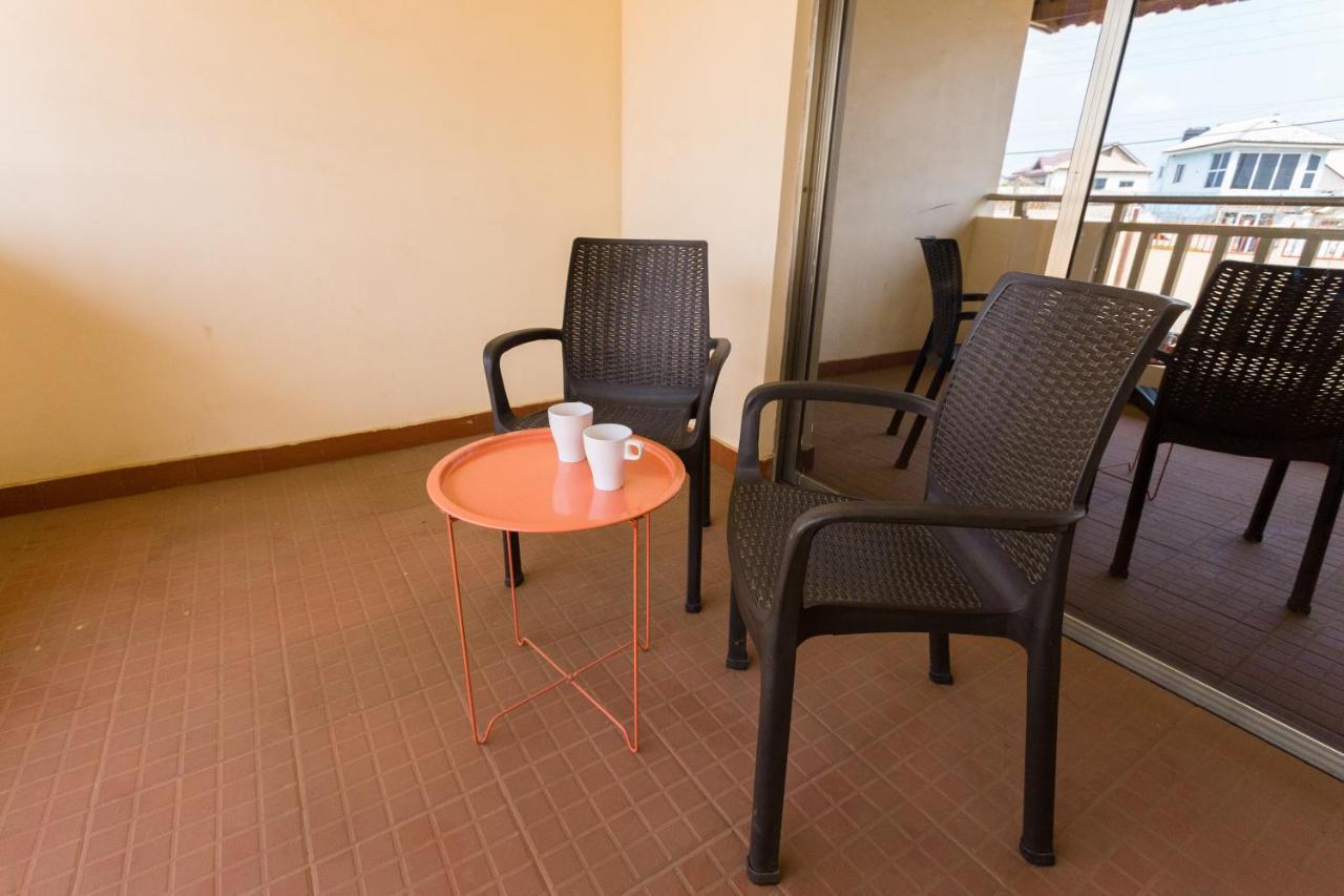 La Casa Baatsona Apts Sakumono Eksteriør billede